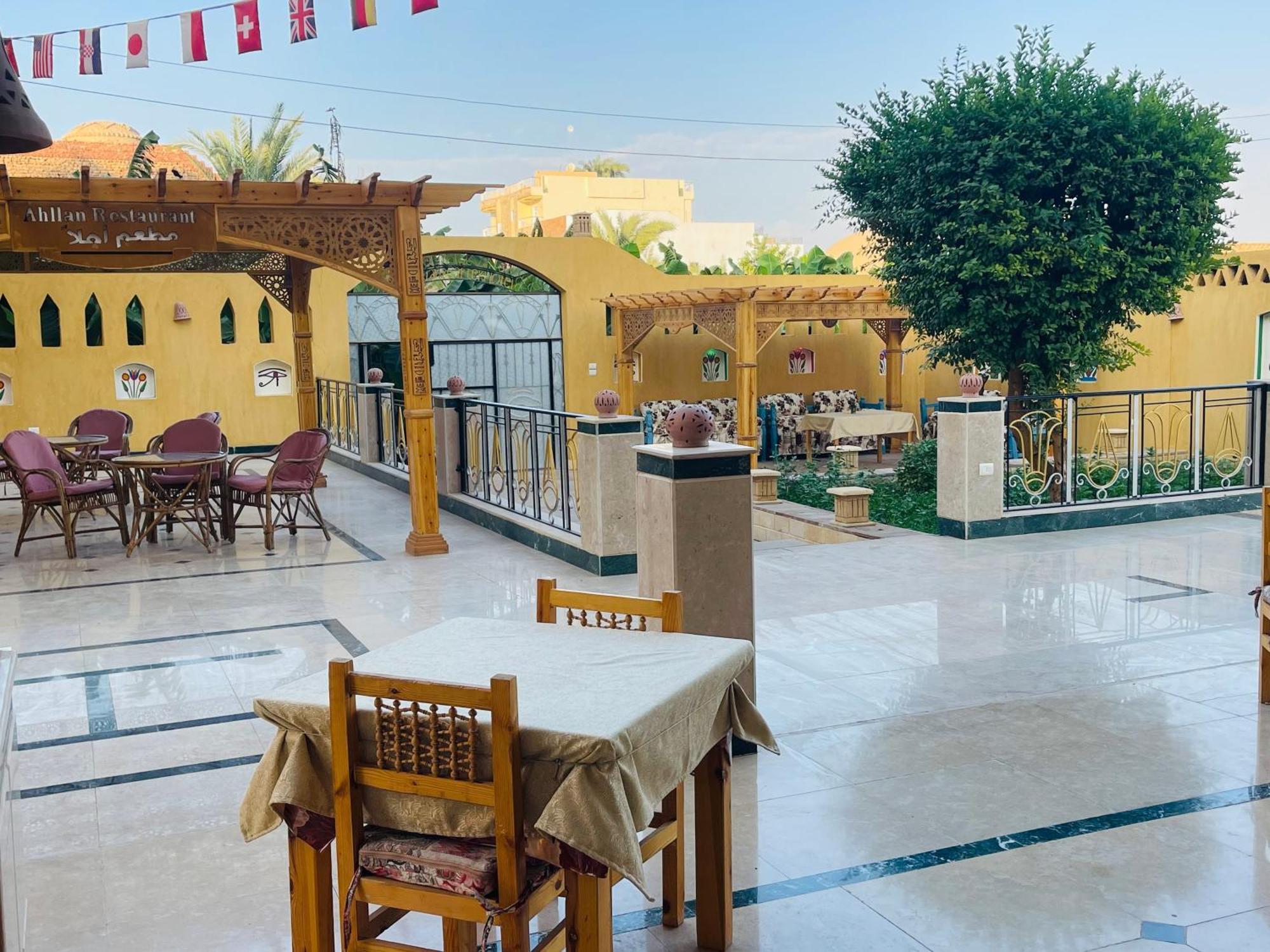 Jewel Howard Carter Hotel Луксор Экстерьер фото
